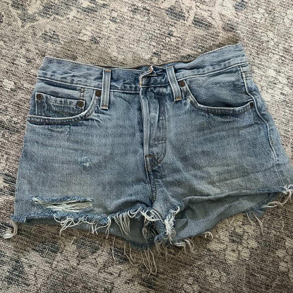 Levi 501 shorts size 25 - Picture 2 of 2